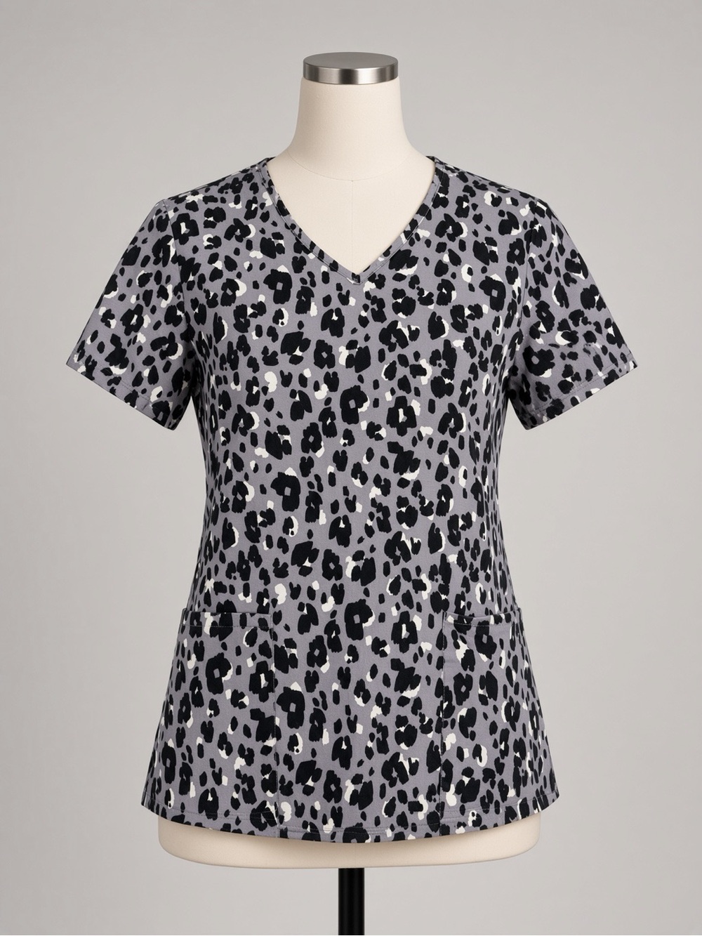 V-Neck Short Sleeve Leopard Print Scrub Top in Gray and Black